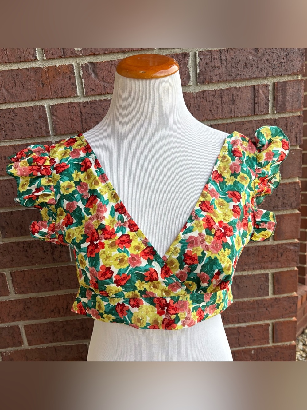 SHEIN Floral V-Neck Puff Sleeve Crop Top in Red, Yellow, Green